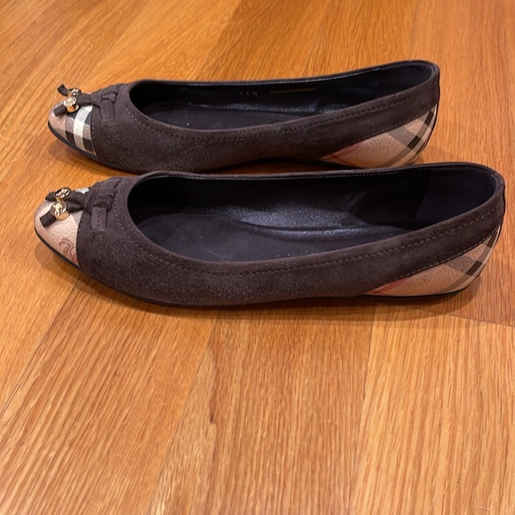 Burberry flats - Picture 3 of 6